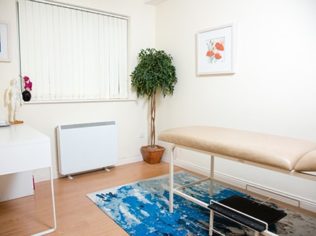 Saffron's comfortable Acupuncture Clinic